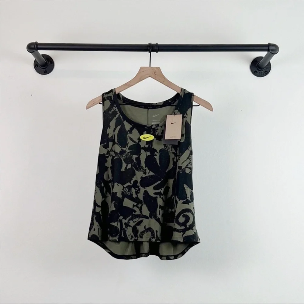 NWT Nike Dri-FIT One Luxe Icon Clash Women's Training Tank (Plus Size) Camo